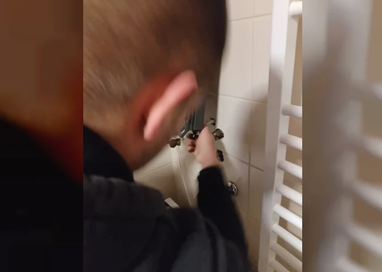 Kapljanje vode iz sigurnosnog ventila bojlera izabrana Kapljanje vode iz sigurnosnog ventila bojlera izabrana